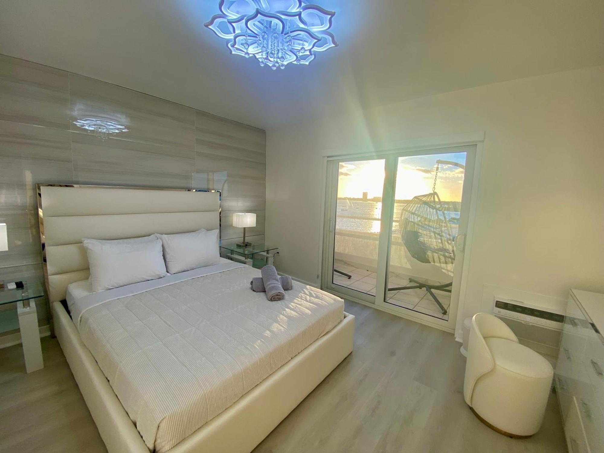 Panoramic Luxurious Waterfront One Bedroom Apartment With Miami Skyline View Free Parking 5Min Drive To Майами-Бич Экстерьер фото